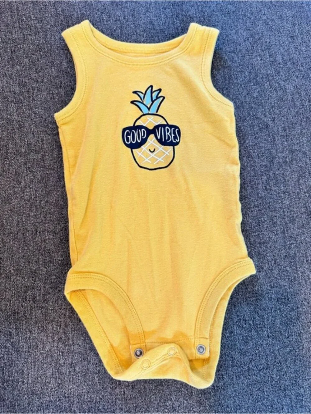 🤑EU Carters Yellow 'Good Vibes' Pineapple Bodysuit Onesie🤑